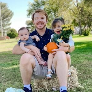 Meet your Posher, Dustin